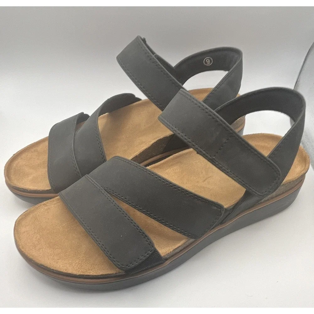 Skechers Relaxed FIT Women's Black Strappy Sandals Size 9 with Adjustable Strap